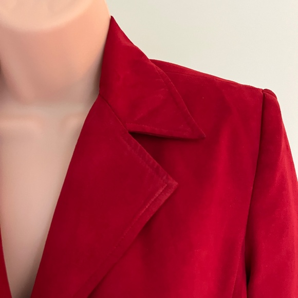 Cleo Red 3/4 length Jacket - Picture 5 of 12